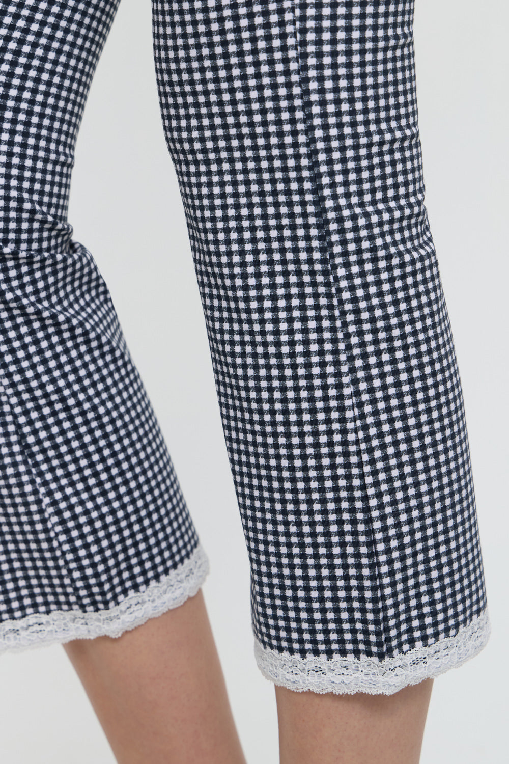 Nikki Gingham Capri Pants - Midnight Wishes - Image 6