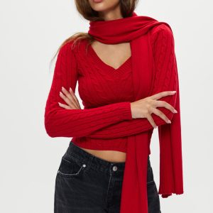 Snug Knit Scarf - Heartstrings