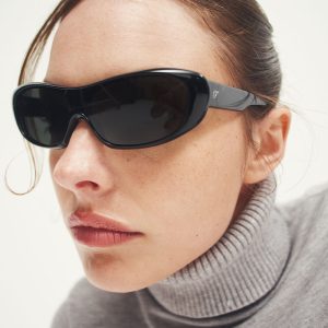 x LEXXOLA Nina Sunglasses - Night Shade